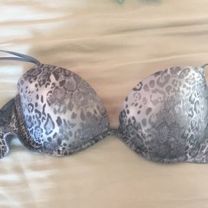 “VS pink” leopard push up bra